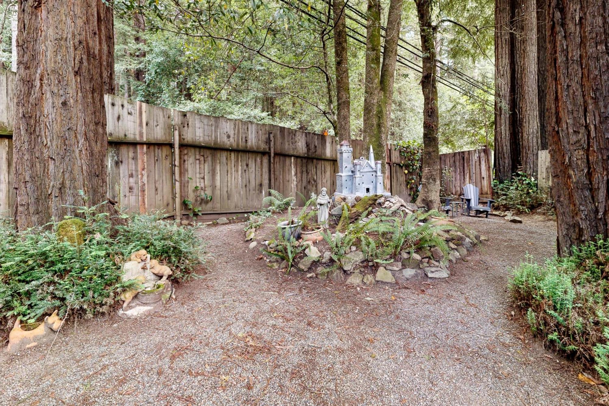 On The Range * Guerneville